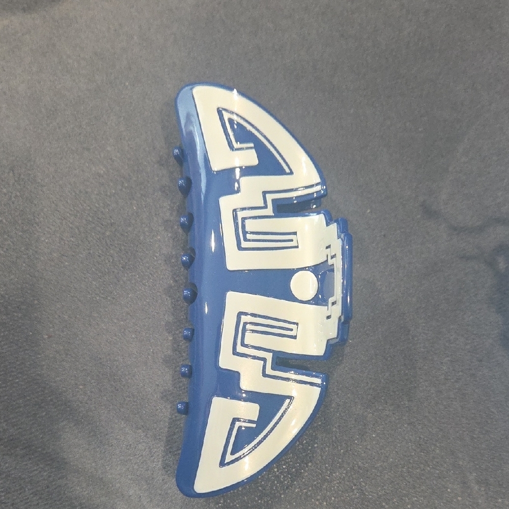 Blue & White Chinese Sword Pattern Hair Clip - Picture 8 of 9